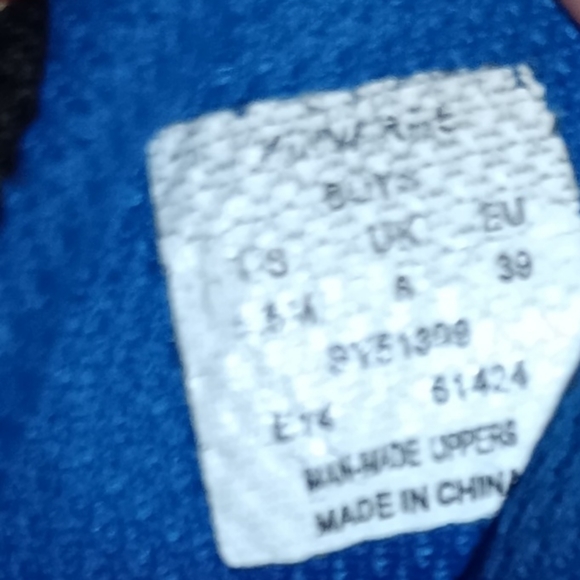 Adidas-Saucony Athletic Unisex Sneaker Beater Bundle 7½ Wo./6 Youth - Picture 9 of 11